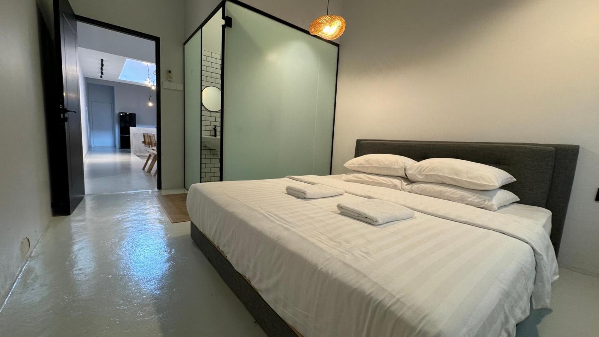Zen Retreat Glass Pool Villa Taiping Exterior photo